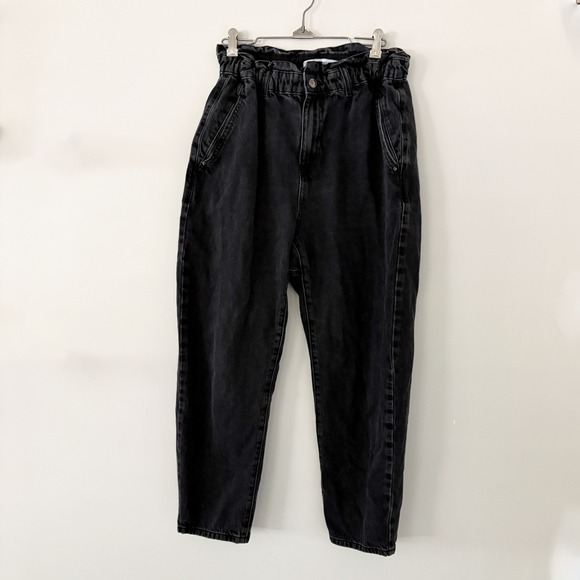 Zara Black High-Waisted Jeans - Picture 2 of 10